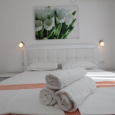 Luxury Apartment Stefan Sveti Stefan Buitenkant foto